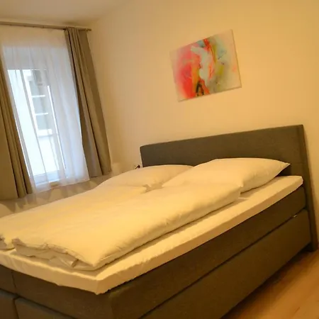 Hotel - Platia Guntzbourg