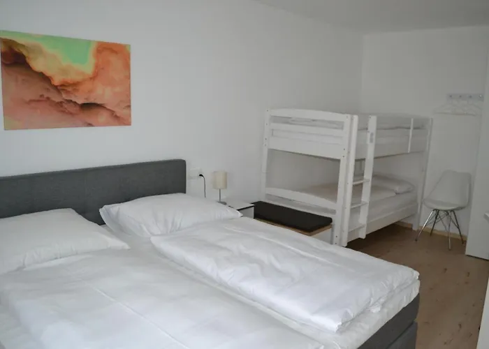 Otel Platia - *