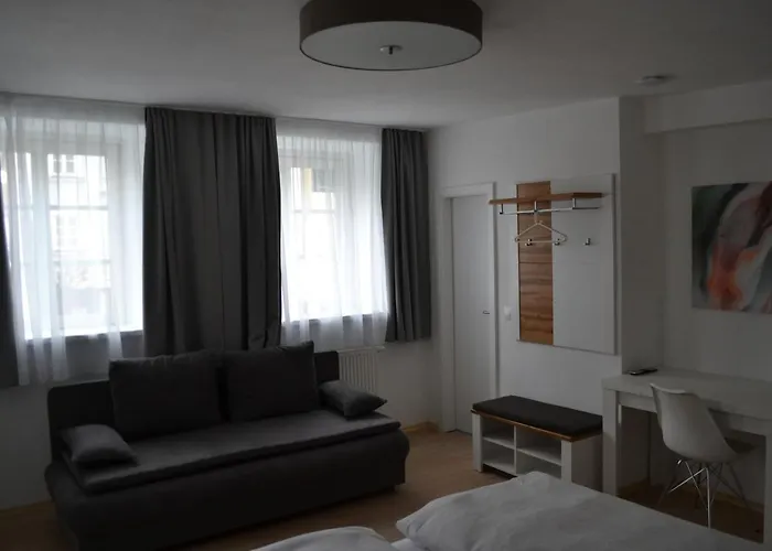 Otel Platia - Günzburg