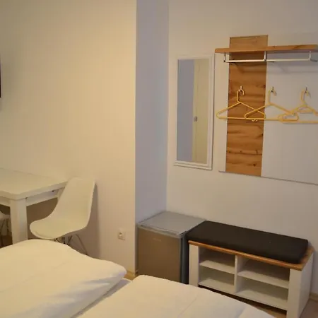- Platia Hotell Günzburg