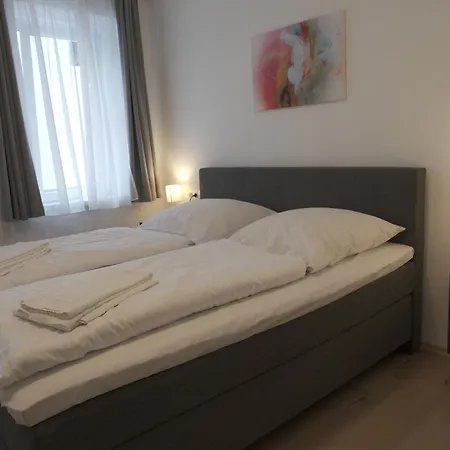 Hotell - Platia *